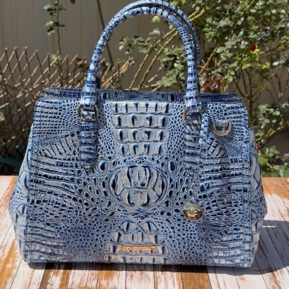 NWT Brahmin Costal Blue Small Finley handbag - Picture 2 of 15